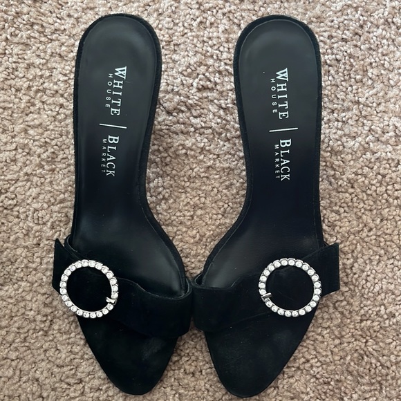 White House Black Market black suede leather kitten heel size 8 - Picture 4 of 8